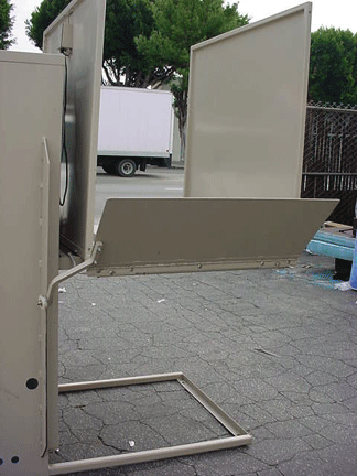 USED ELECTRIC PORCH LIFT